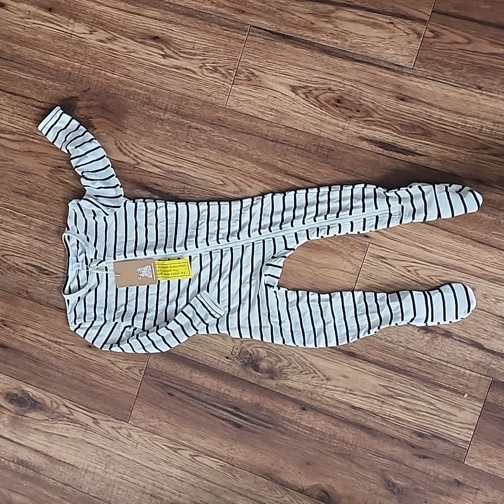 Angel Dear 18-24m b&w stripes footie NWT